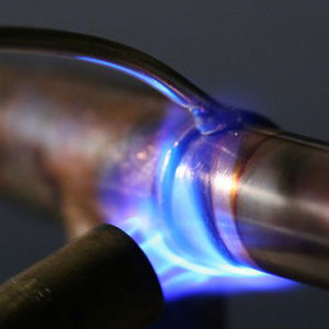 Solution to refrigerant leakage